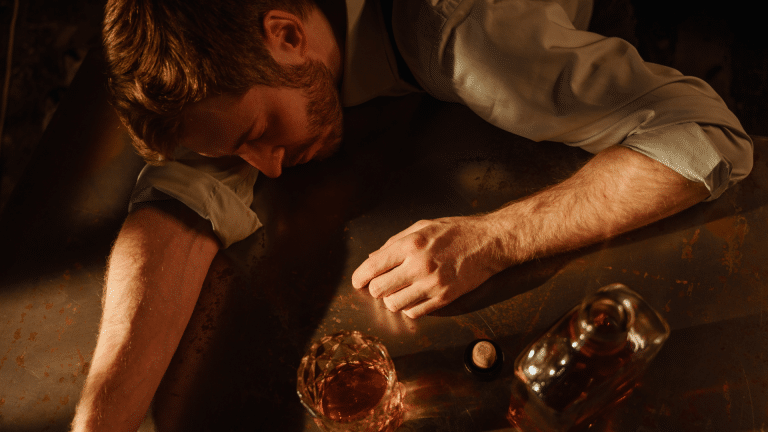 Hashish (Hash) Addiction: Signs, Causes, Dangers, Withdrawal Risks ...